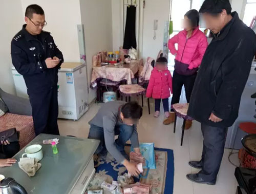 17萬當垃圾丟掉：驚慌失措！全家上陣翻找垃圾桶